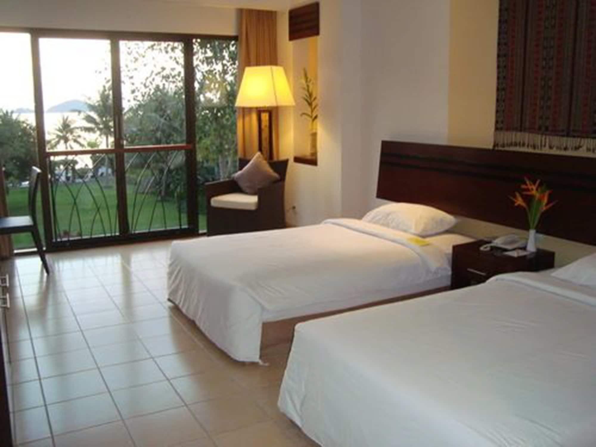 Bintang Flores Hotel Labuan Bajo Exterior foto